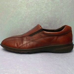 ECCO leather slip on shoes (031)